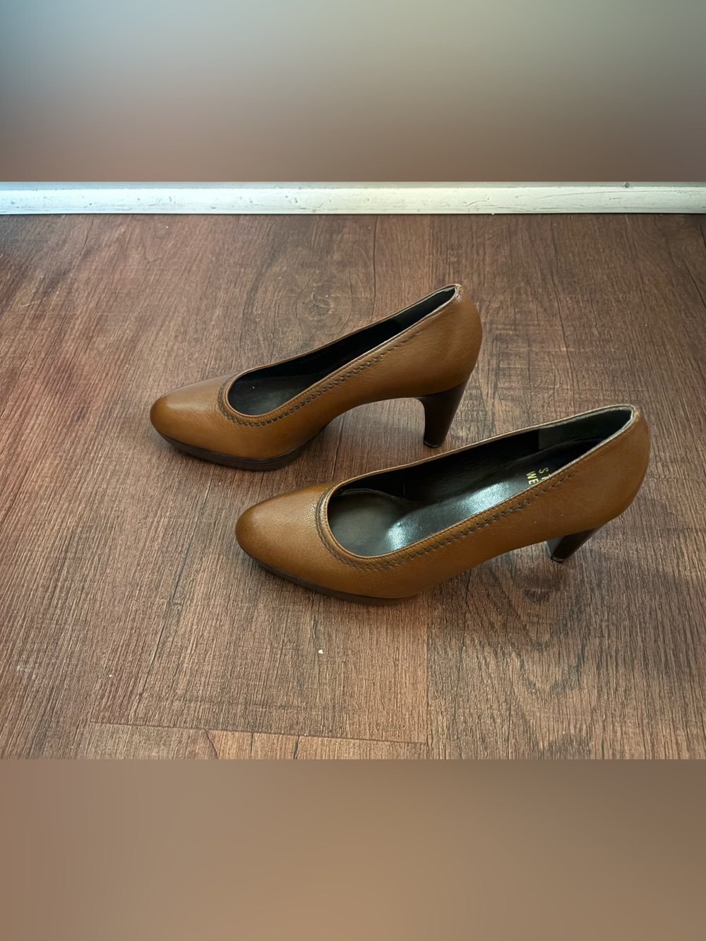 Stuart Weitzman Brown Leather Platform Pumps Heels Size 4.5M Made Spain
